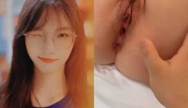Chị gái quyến rũ, người đã từng ngủ với hàng trăm người đàn ông, đến gặp tôi và cho phép tôi có thể xuất tinh vào trong cô ấy.