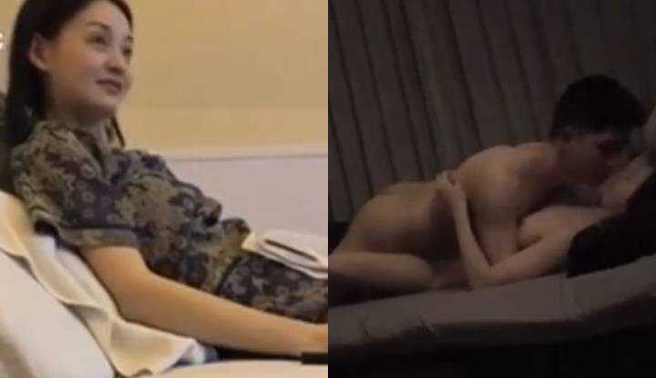 Tôi mời một nữ tiếp viên hàng không uống trà và trò chuyện, và sau bốn tiếng đồng hồ, cuối cùng tôi cũng đưa được cô ấy lên giường.